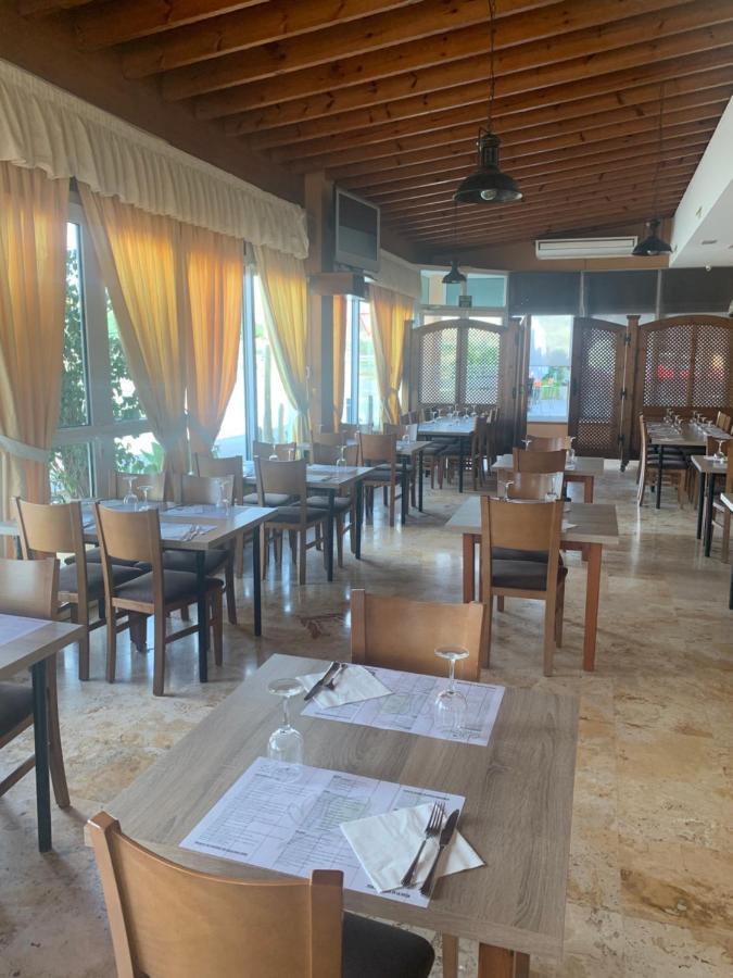 Hostal El Perejil Cuevas del Almanzora Ngoại thất bức ảnh